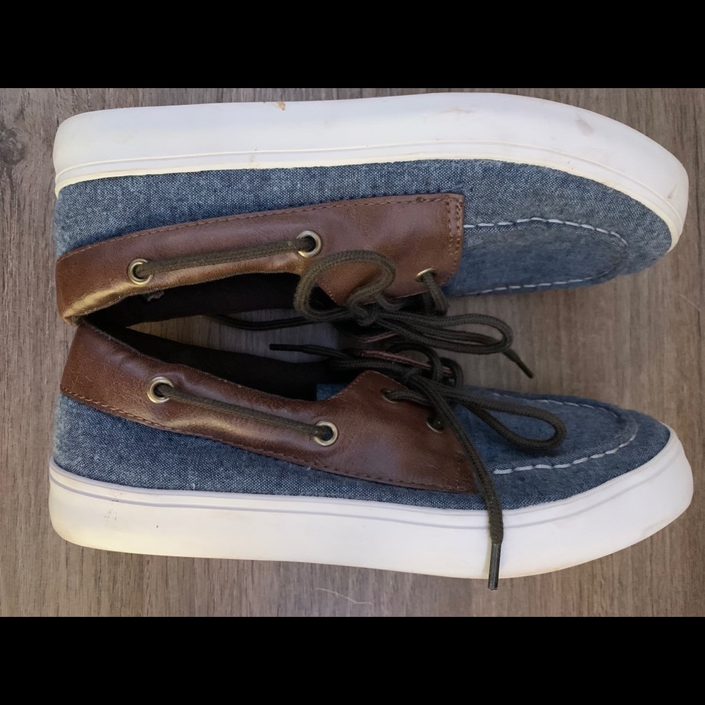 OLD NAVY BOYS DRESS SHOES